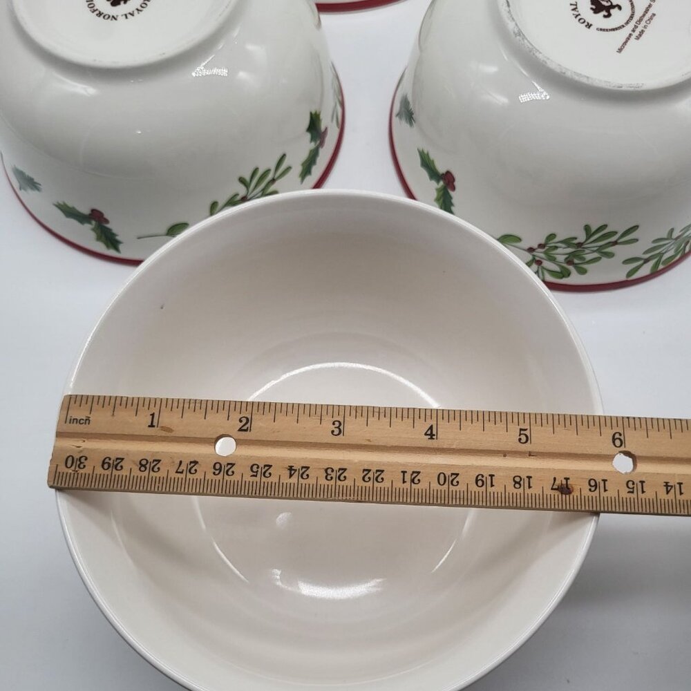 Set of 4 Royal Norfolk Holly Berry Christmas Holiday Cereal Soup Bowls - Picture 10 of 12